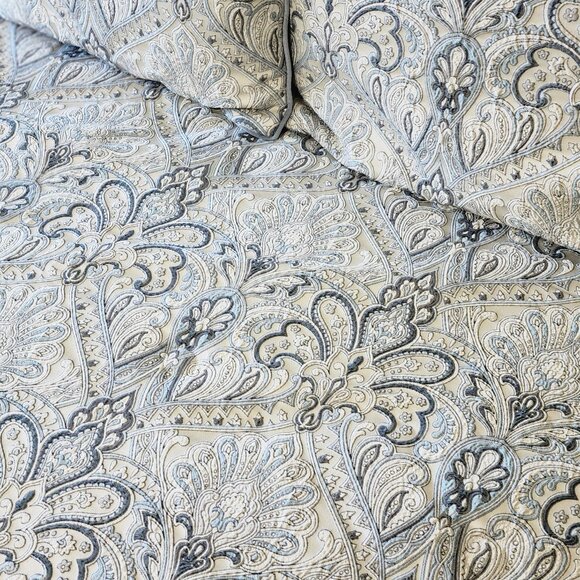 J Queen New York Alexis Queen Comforter 3pc Set Discontinued - Picture 4 of 10